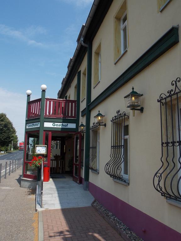 Gasthof Und Landhotel Zur Ausspanne Klipphausen Kültér fotó