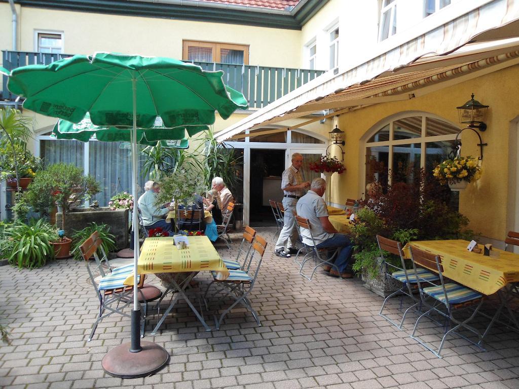 Gasthof Und Landhotel Zur Ausspanne Klipphausen Kültér fotó