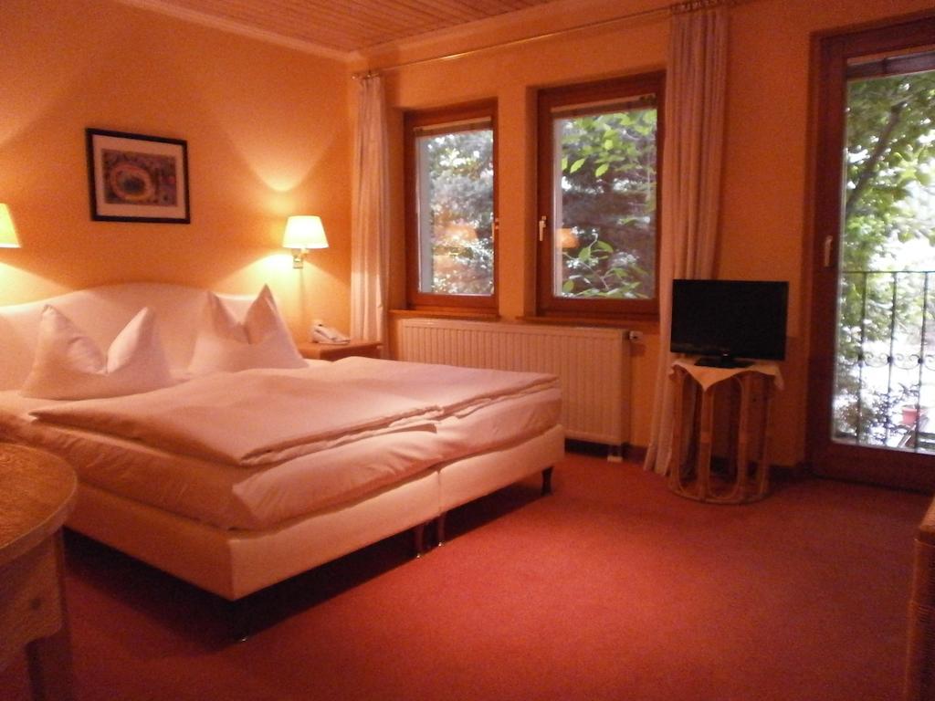 Gasthof Und Landhotel Zur Ausspanne Klipphausen Szoba fotó