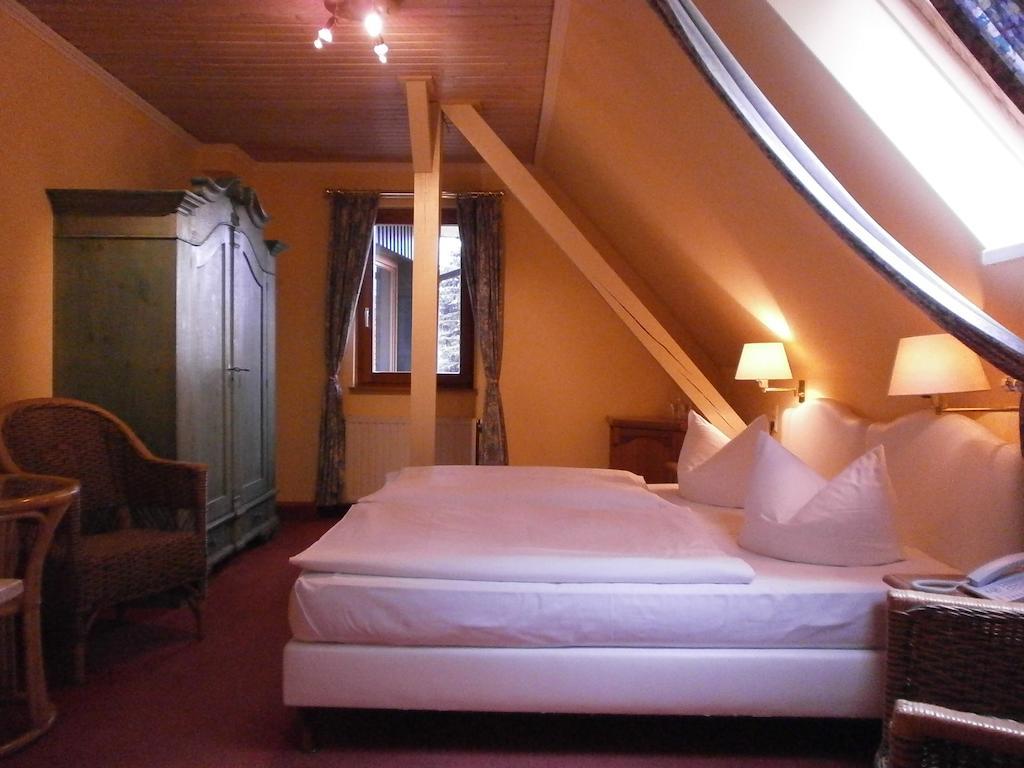 Gasthof Und Landhotel Zur Ausspanne Klipphausen Szoba fotó
