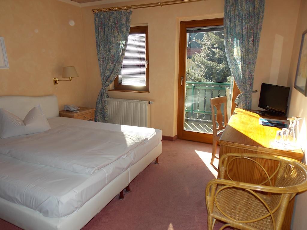 Gasthof Und Landhotel Zur Ausspanne Klipphausen Szoba fotó
