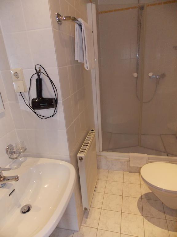 Gasthof Und Landhotel Zur Ausspanne Klipphausen Szoba fotó